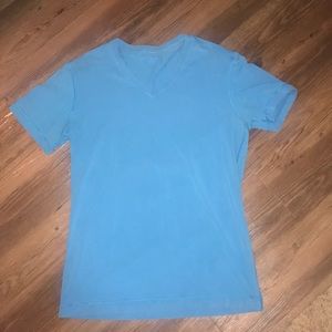 Men’s Lululemon t-shirt